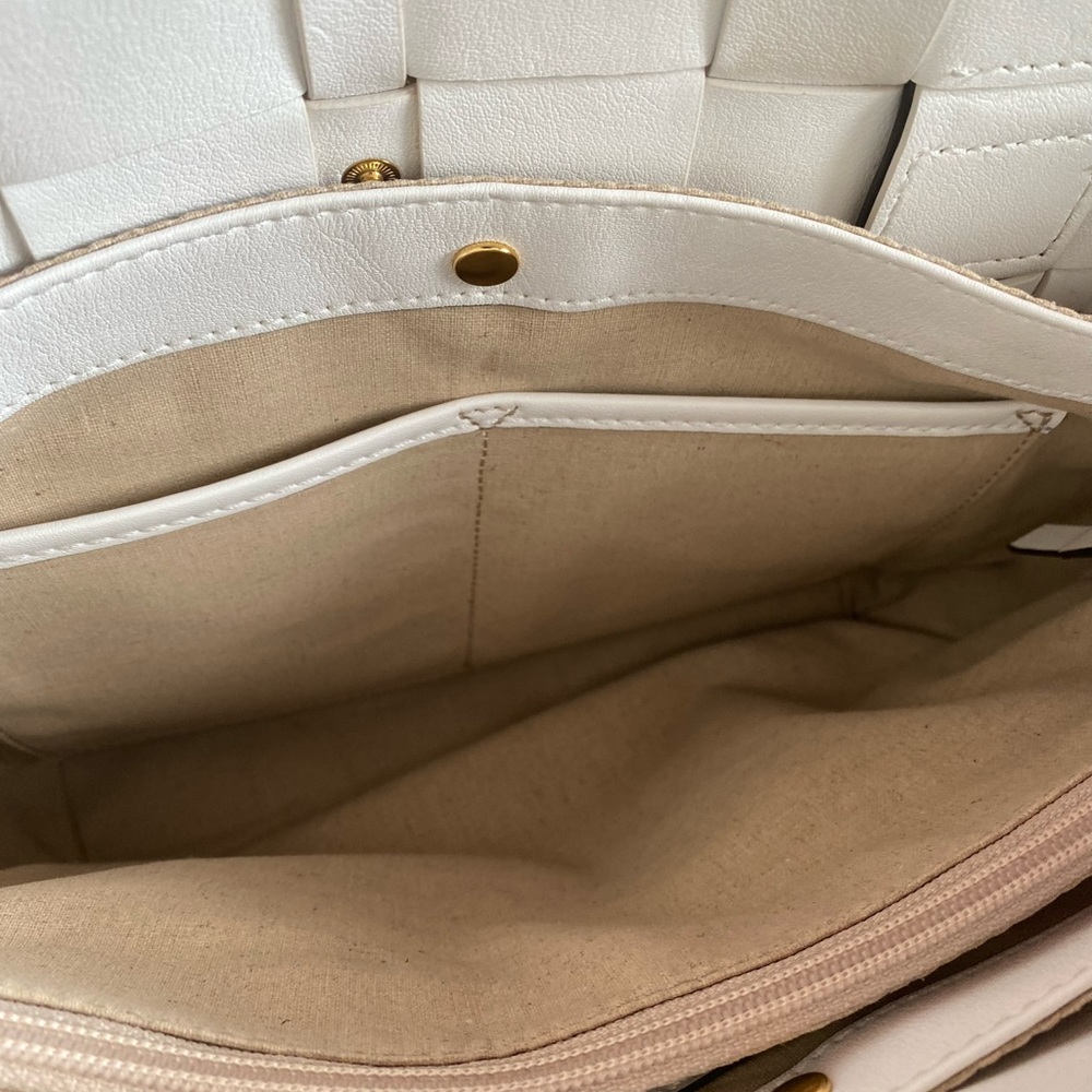 Designer Tote - Picture 6 of 6